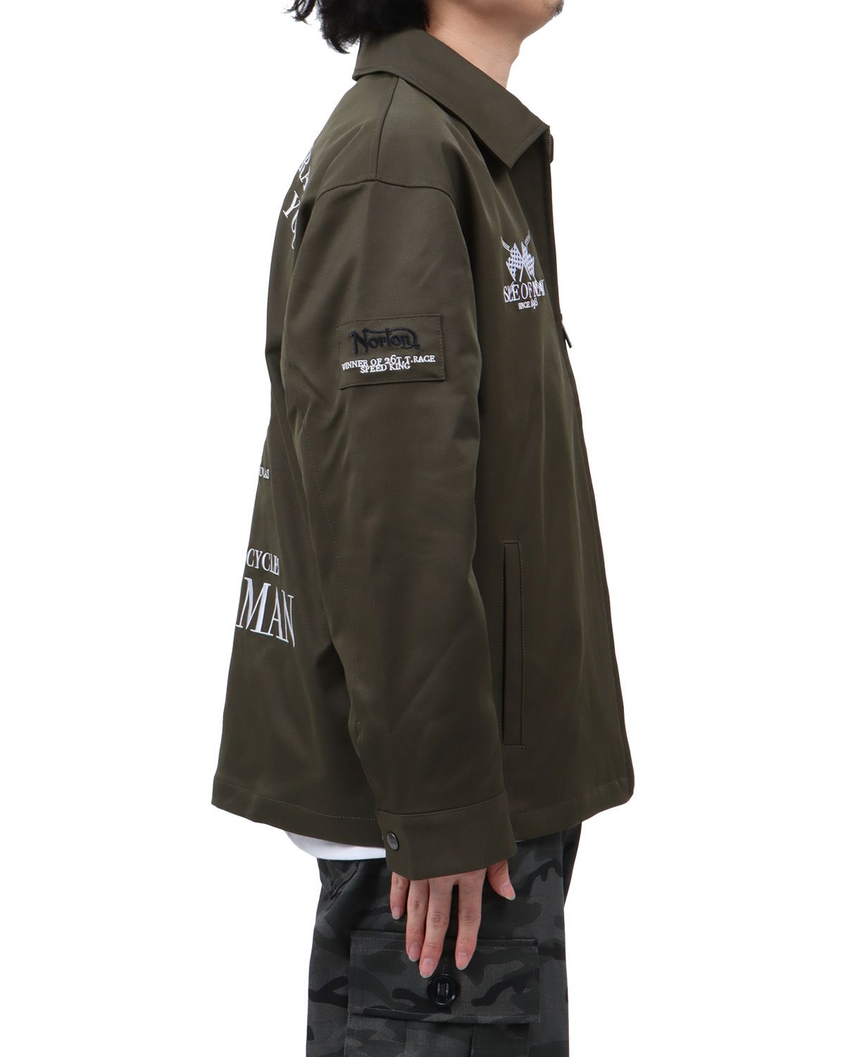 カーキ：173cm63kg(XLサイズ着用)