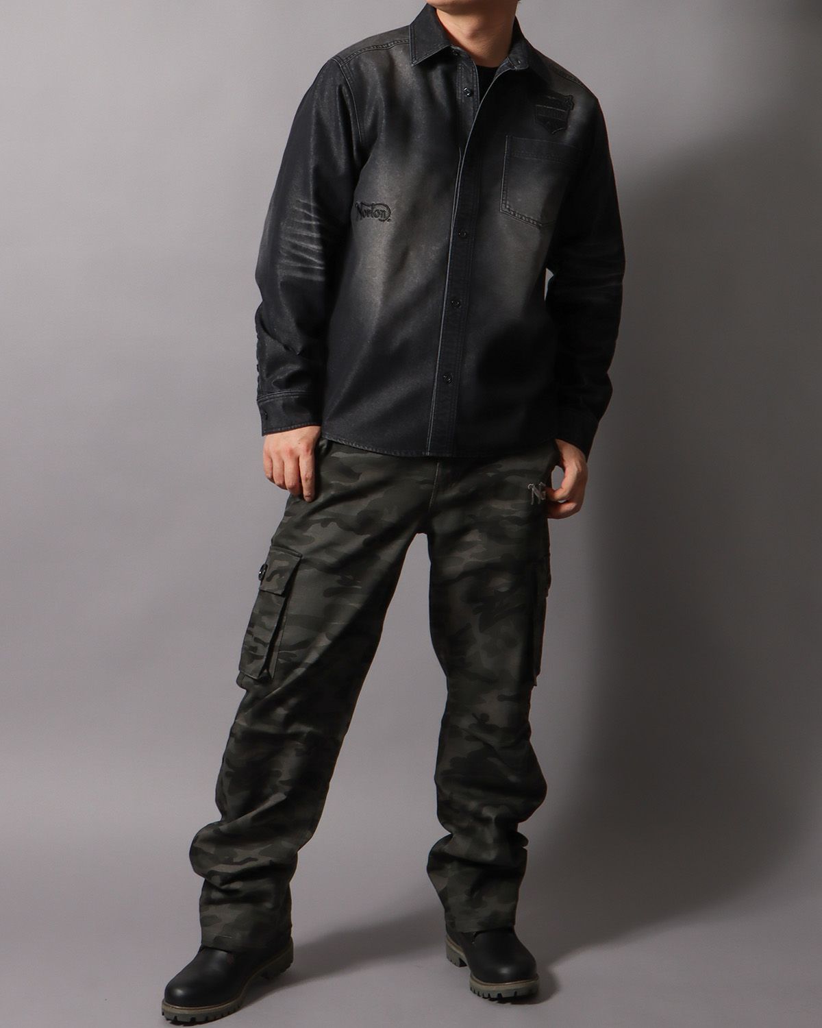 ブラック：178cm/75kg(Lサイズ着用)