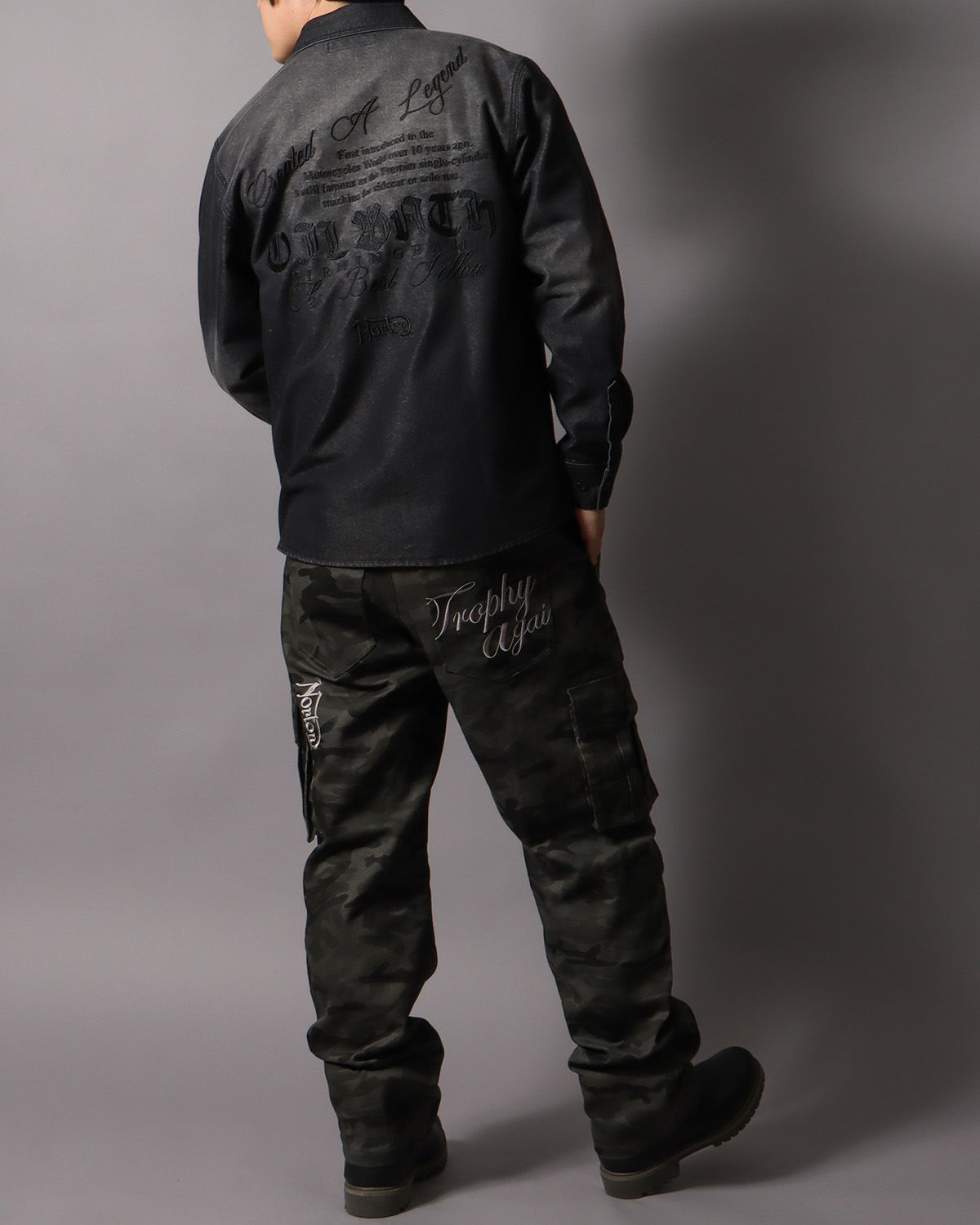 ブラック：178cm/75kg(Lサイズ着用)