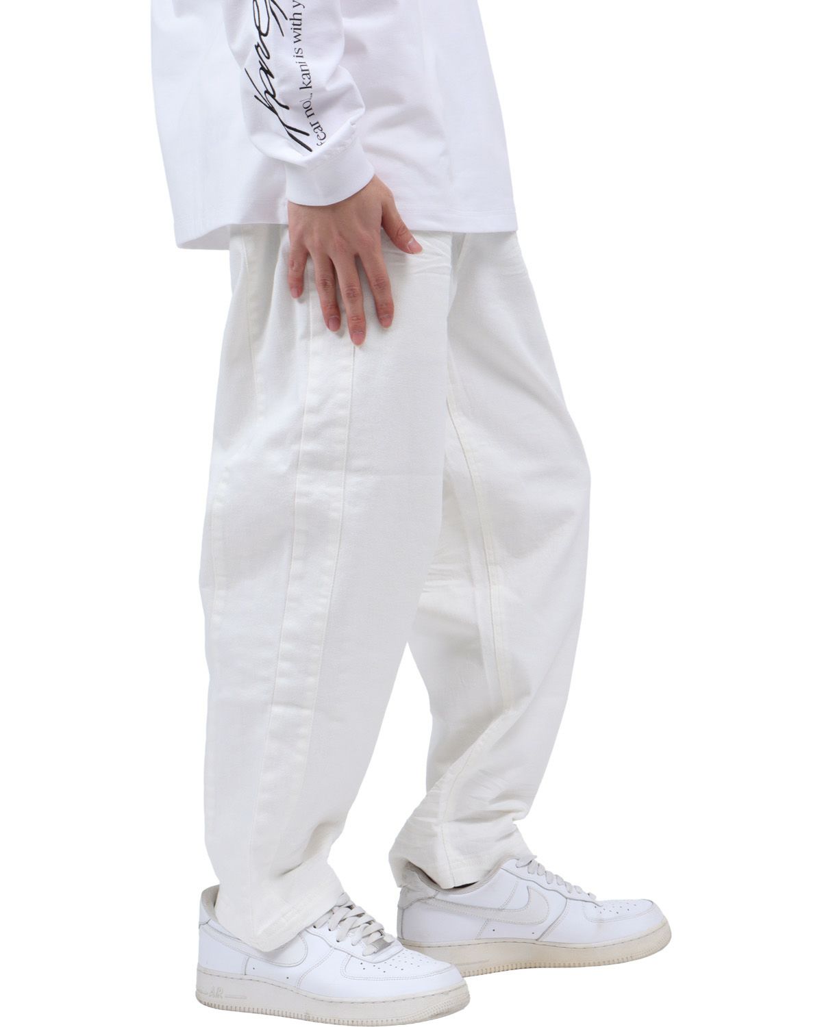 ホワイト：173cm63kg(32inc着用)