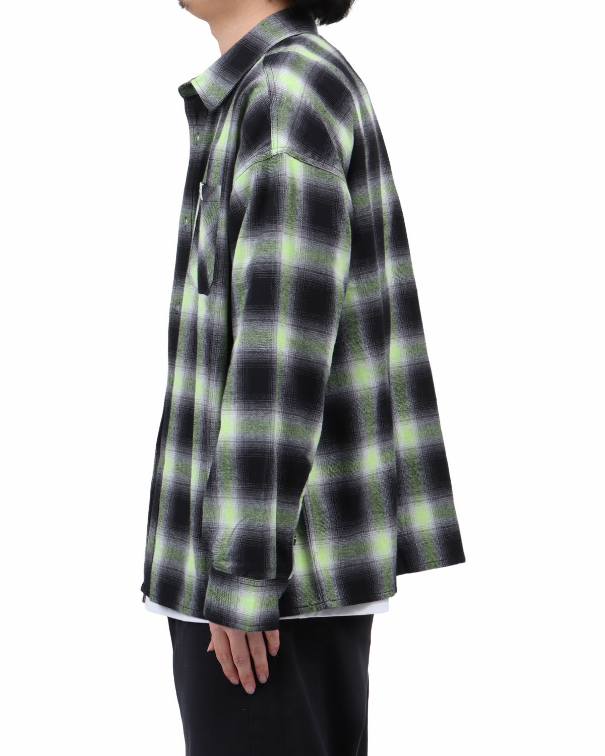 イエローグリーン：173cm63kg(Lサイズ着用)