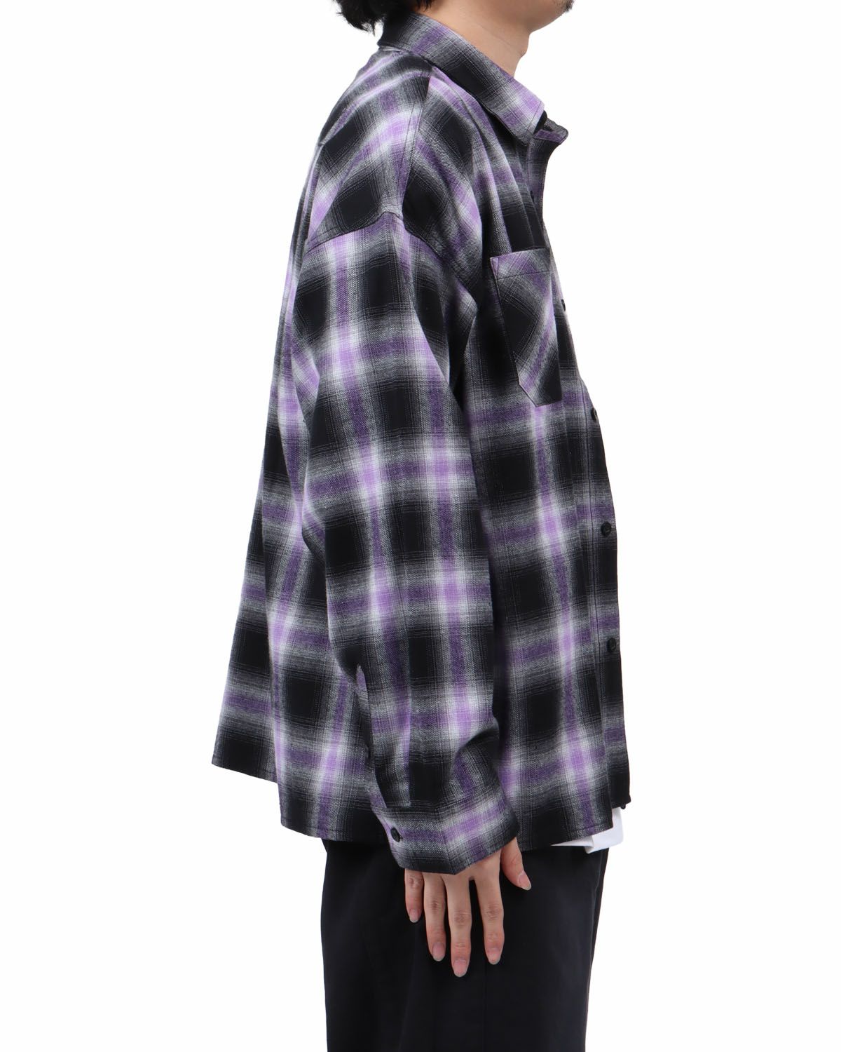 パープル：173cm63kg(Lサイズ着用)