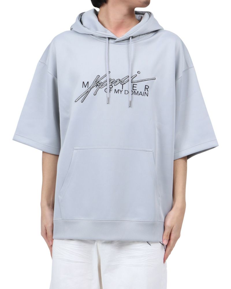 グレー：173cm63kg(Lサイズ着用)