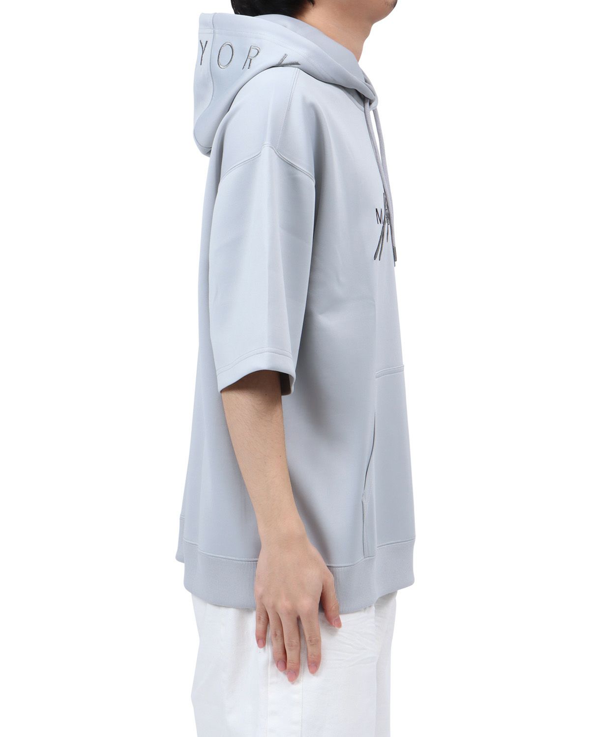 グレー：173cm63kg(Lサイズ着用)