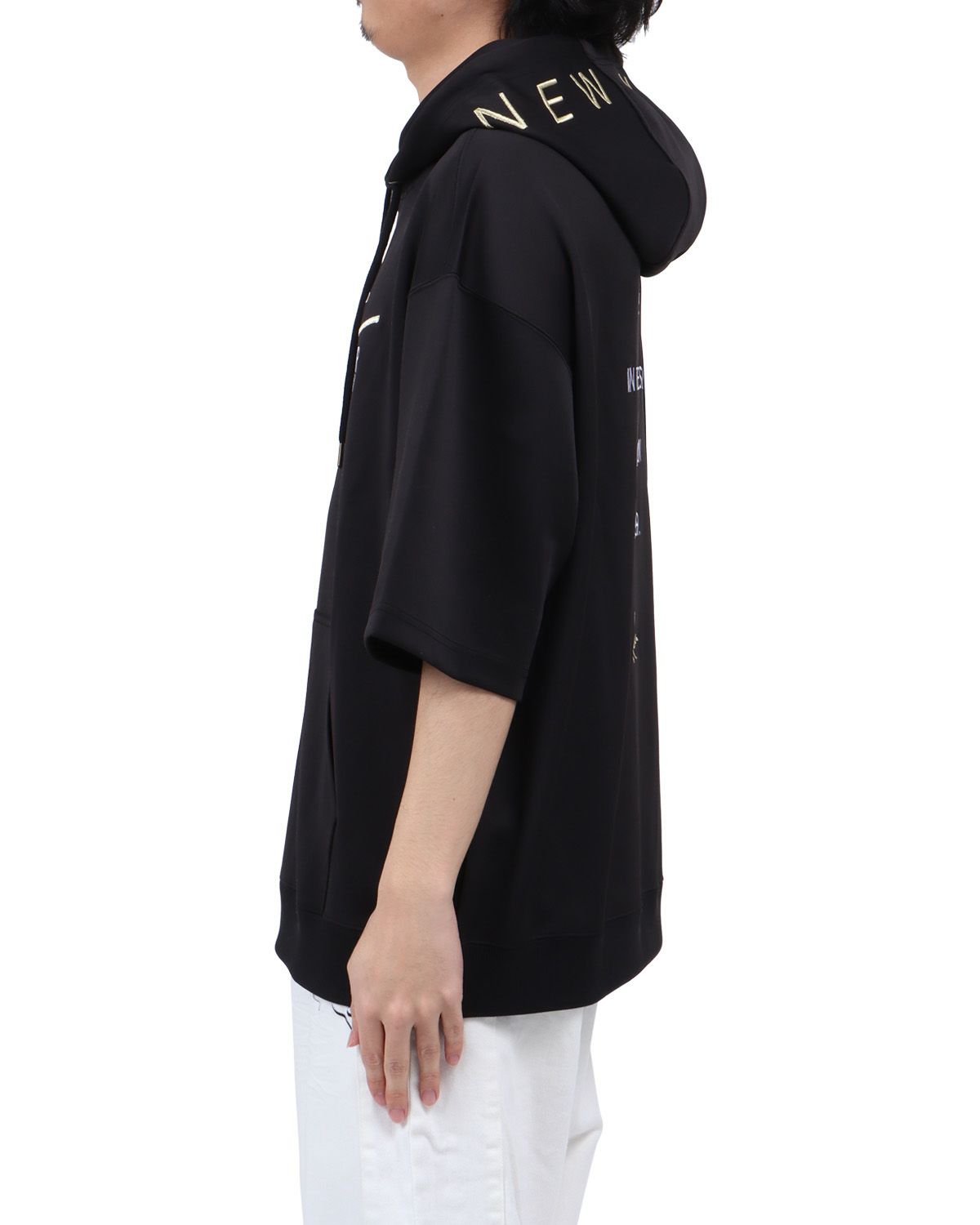 ブラック：173cm63kg(Lサイズ着用)