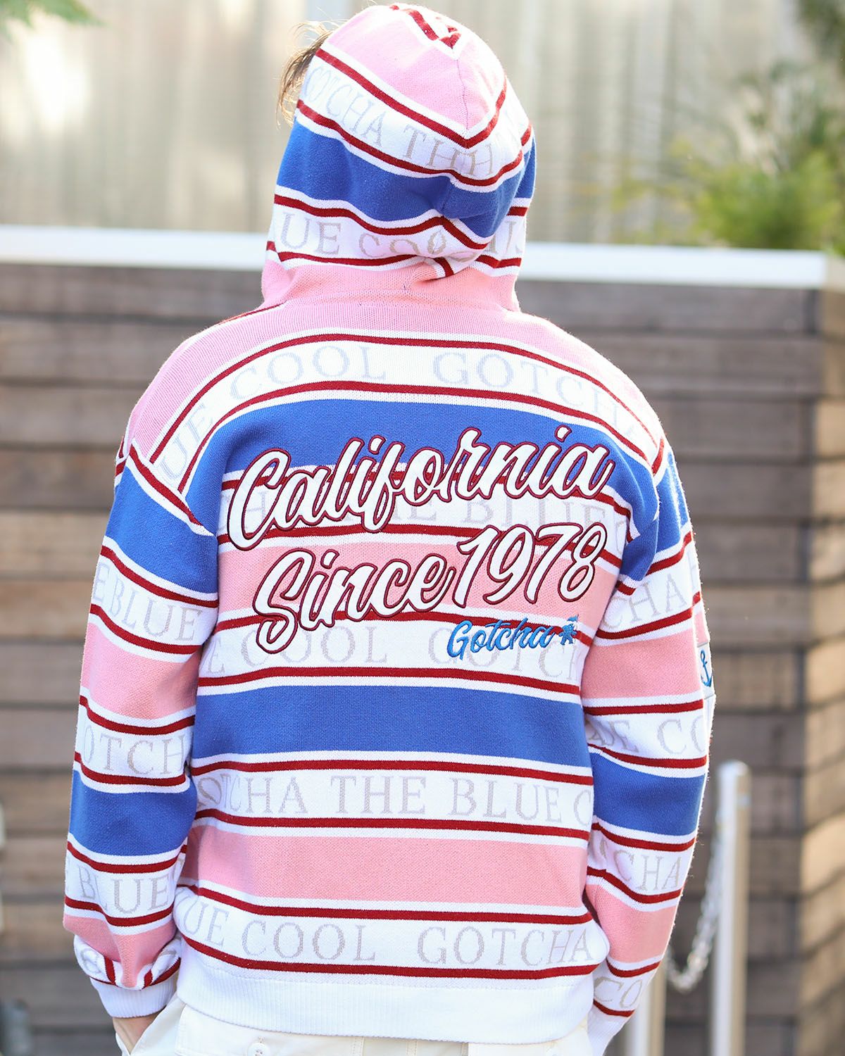 サーモンピンク：183cm/70kg(Lサイズ着用)