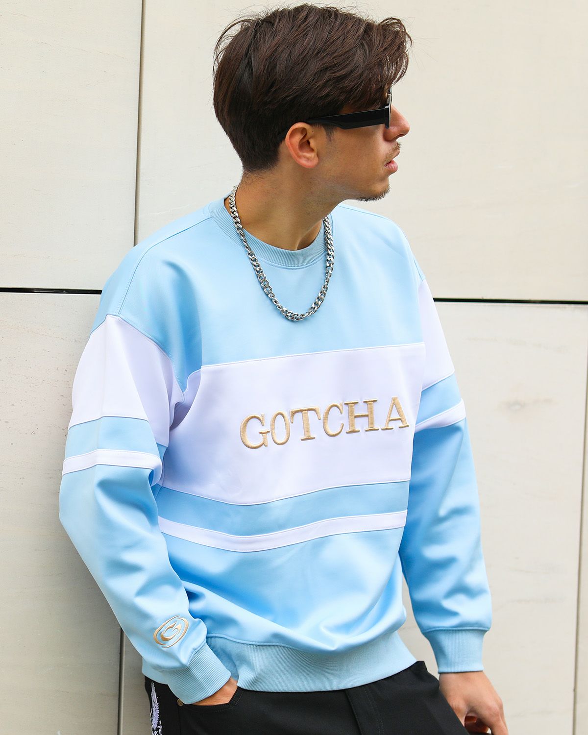 ライトブルー：180cm/70kg(Lサイズ着用)