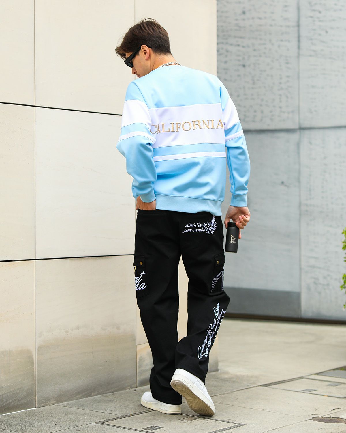 ライトブルー：180cm/70kg(Lサイズ着用)