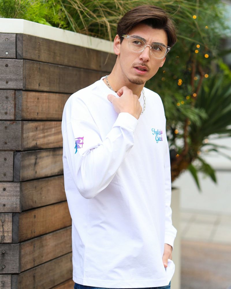 ホワイト：180cm/70kg(Lサイズ着用)