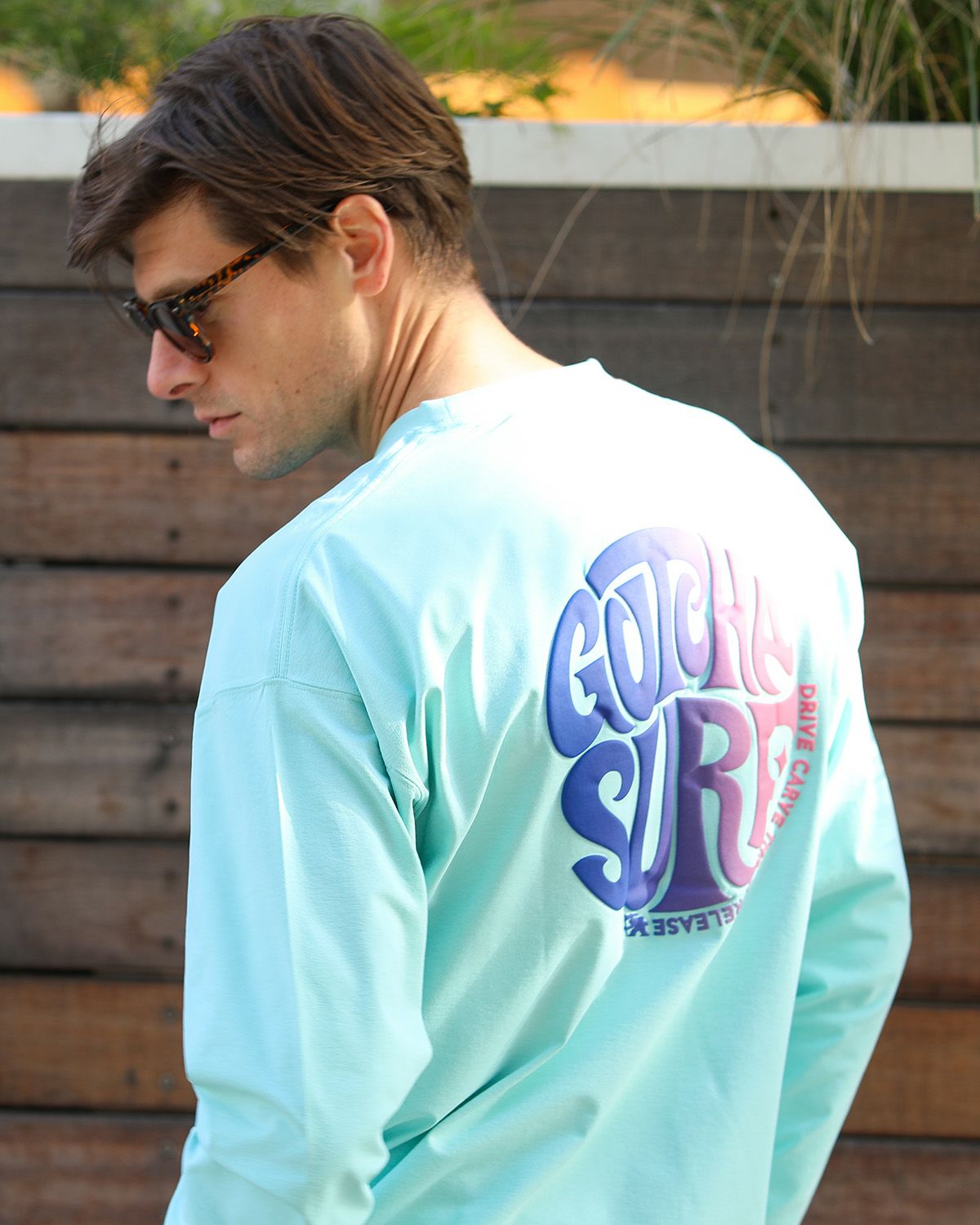 ミントグリーン：183cm/70kg(Lサイズ着用)