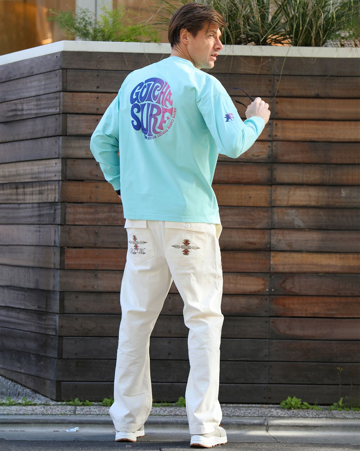 ミントグリーン：183cm/70kg(Lサイズ着用)