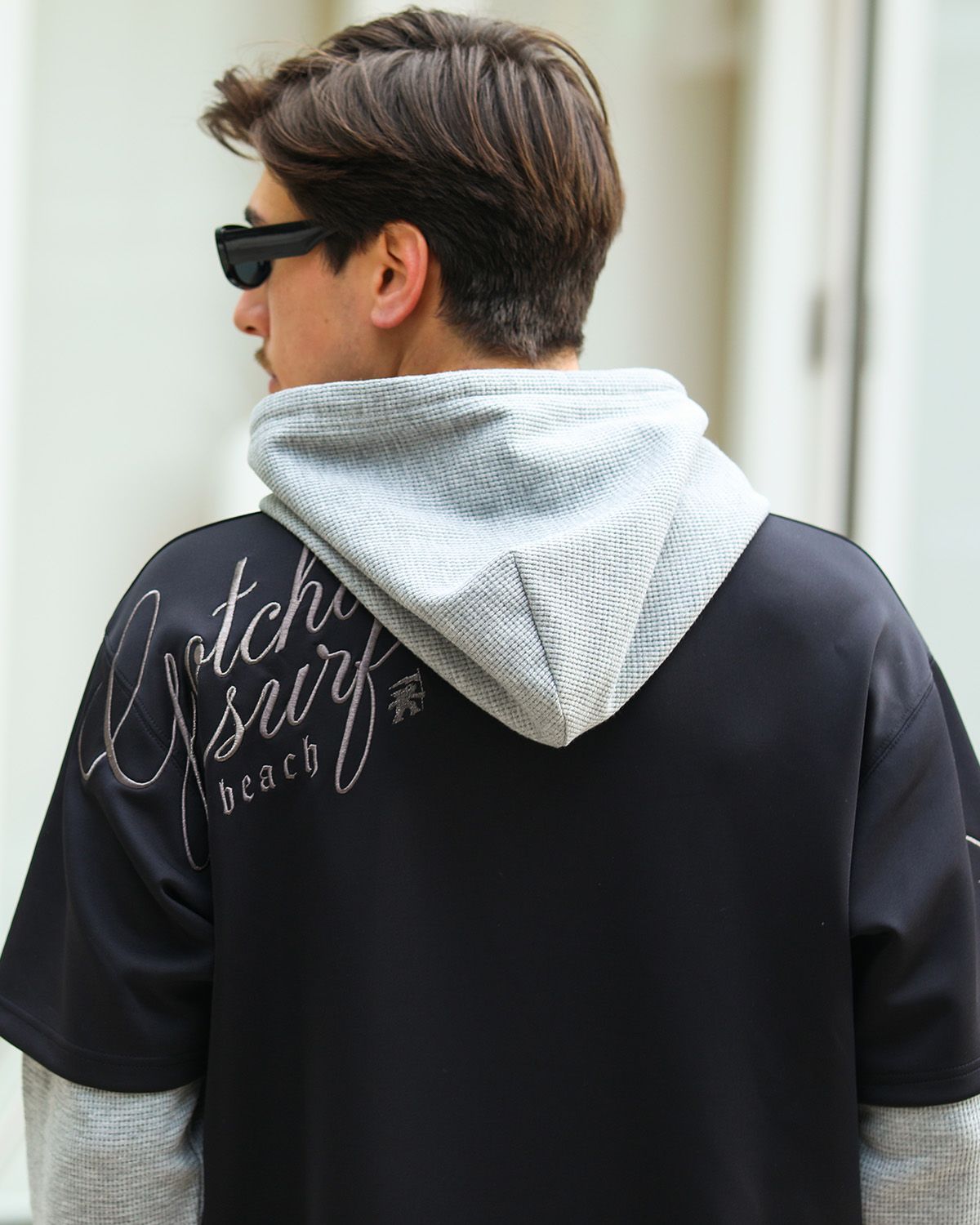 ブラック：180cm/70kg(Lサイズ着用)