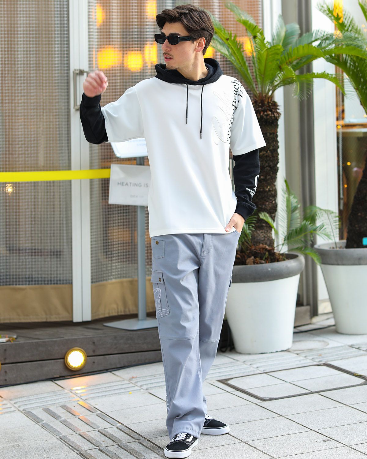 ホワイト：180cm/70kg(Lサイズ着用)