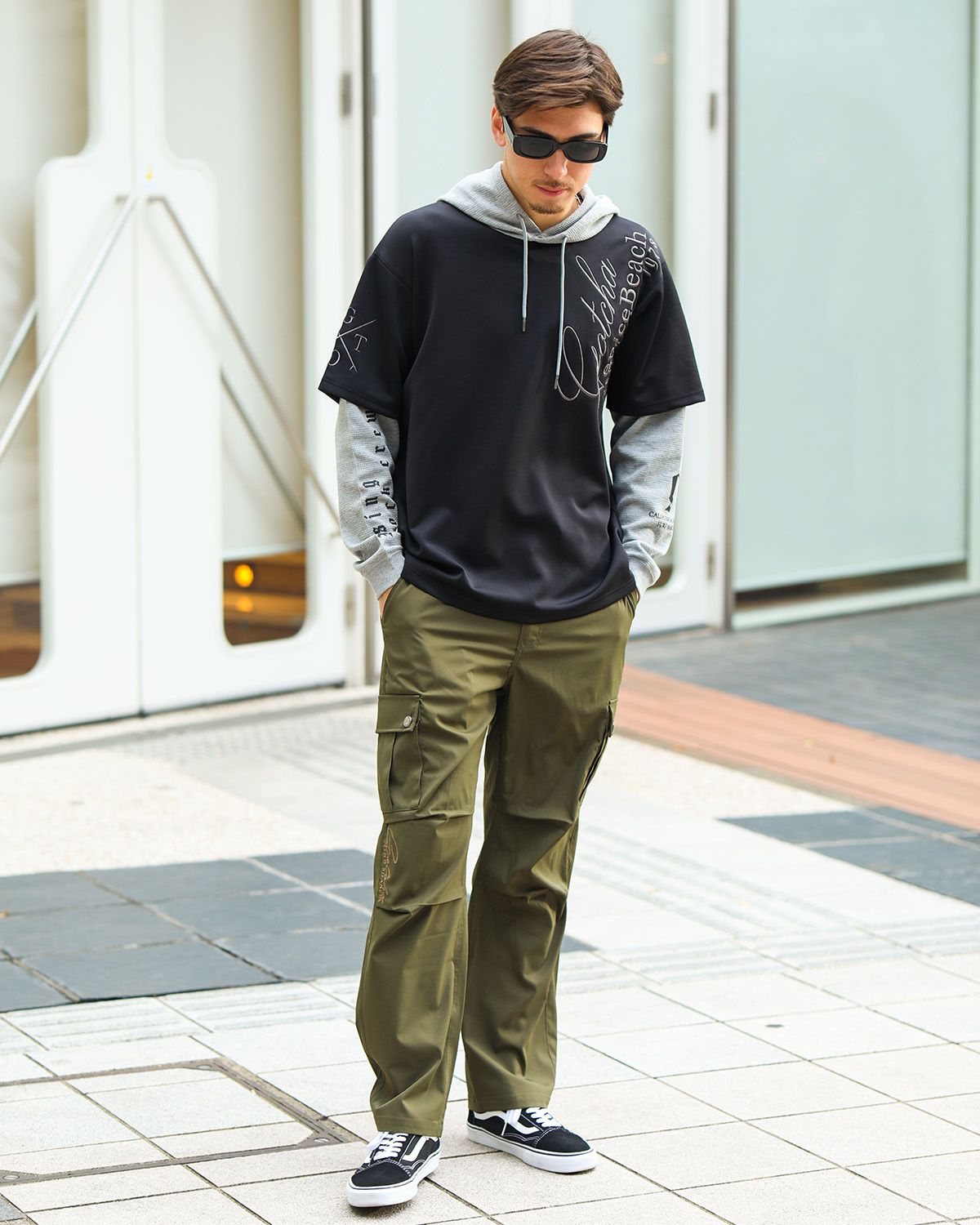 ブラック：180cm/70kg(Lサイズ着用)