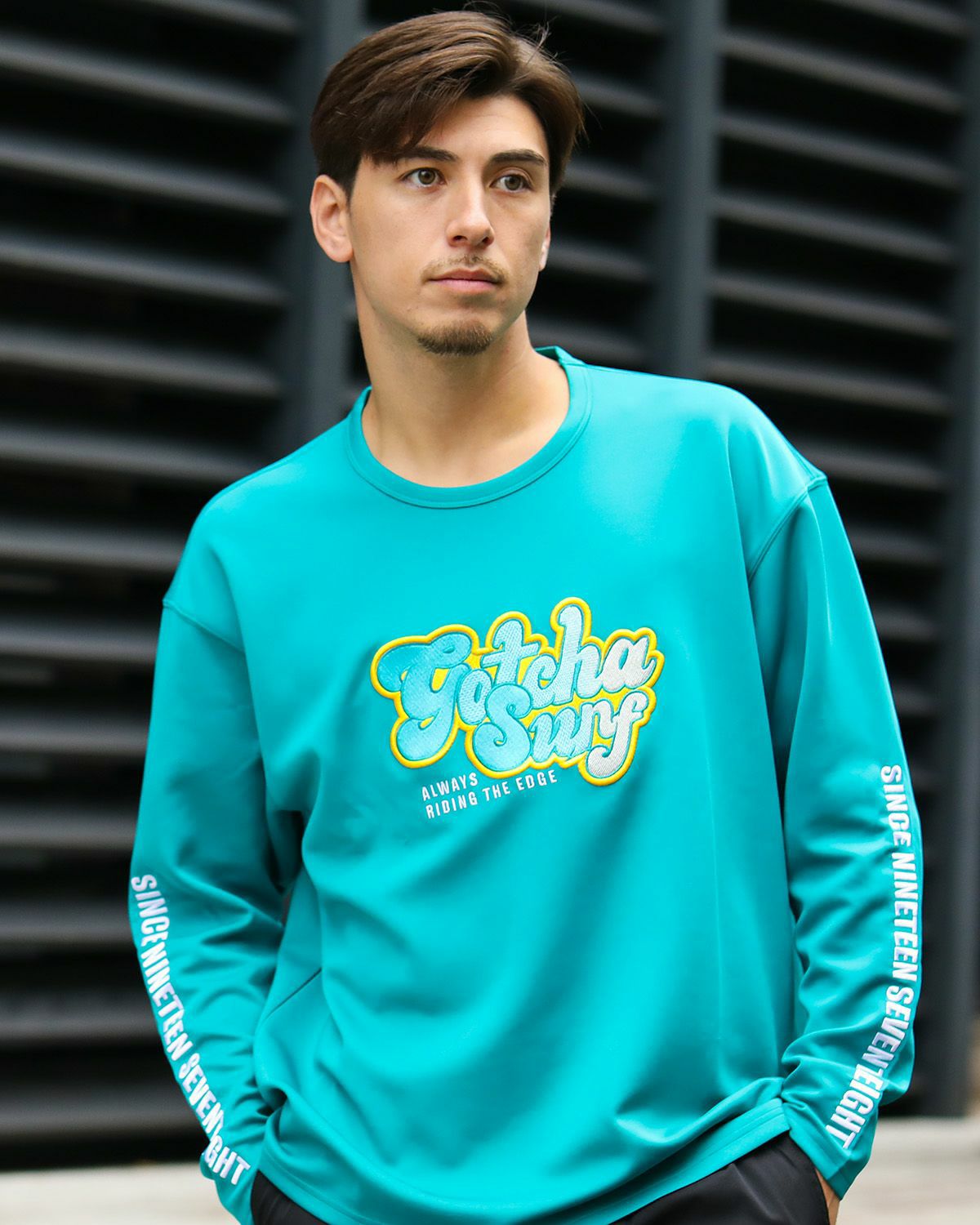 グリーン:180cm/70kg(Lサイズ着用)