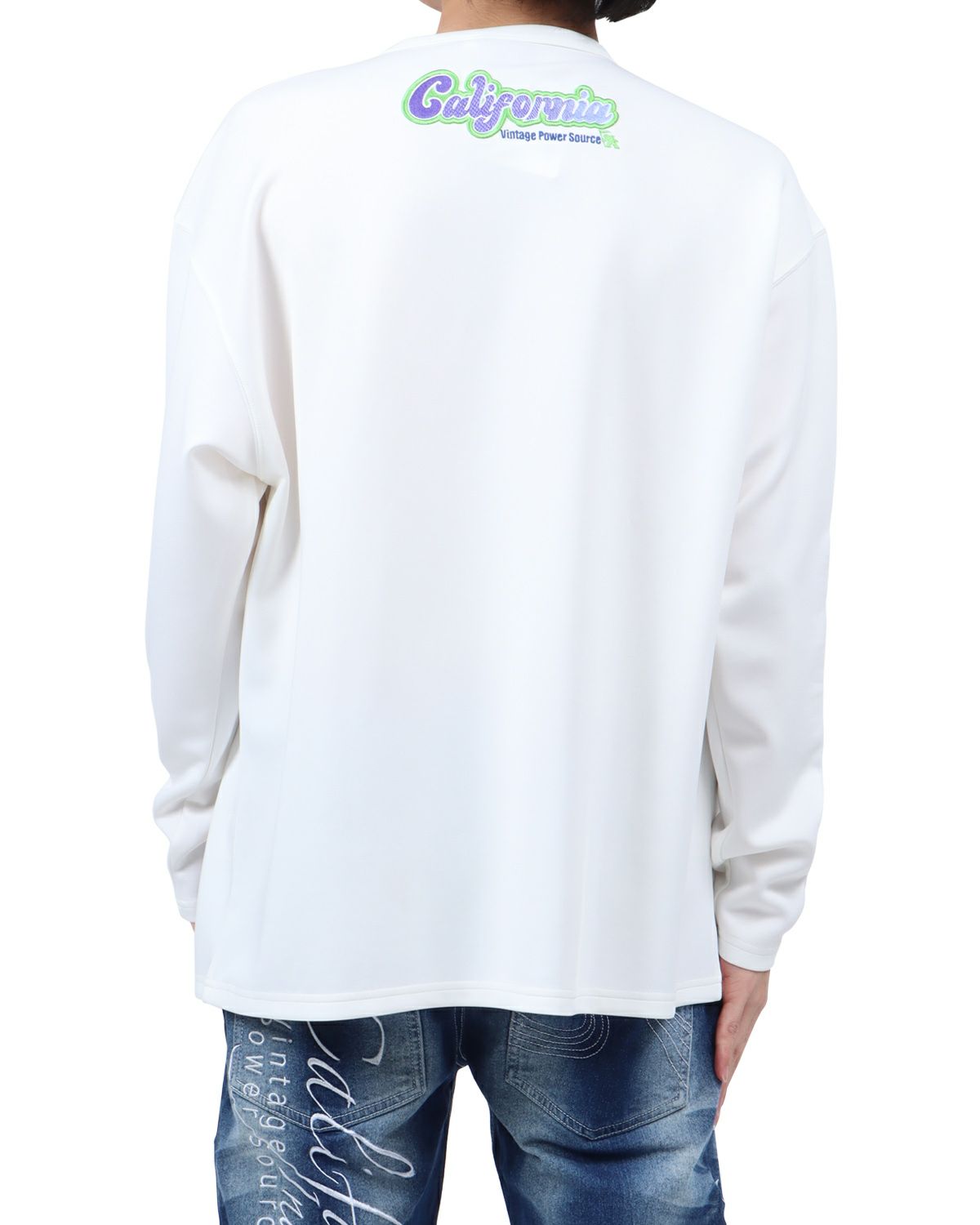 ホワイト：173cm63kg(Lサイズ着用)