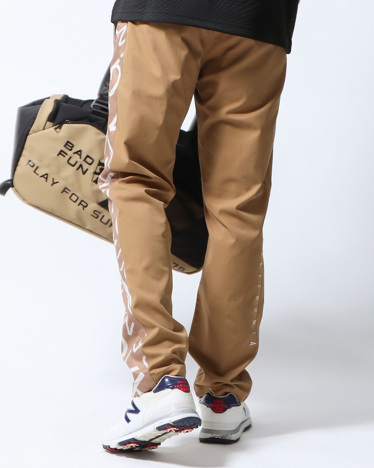 ベージュ：183cm/70kg(Lサイズ着用)