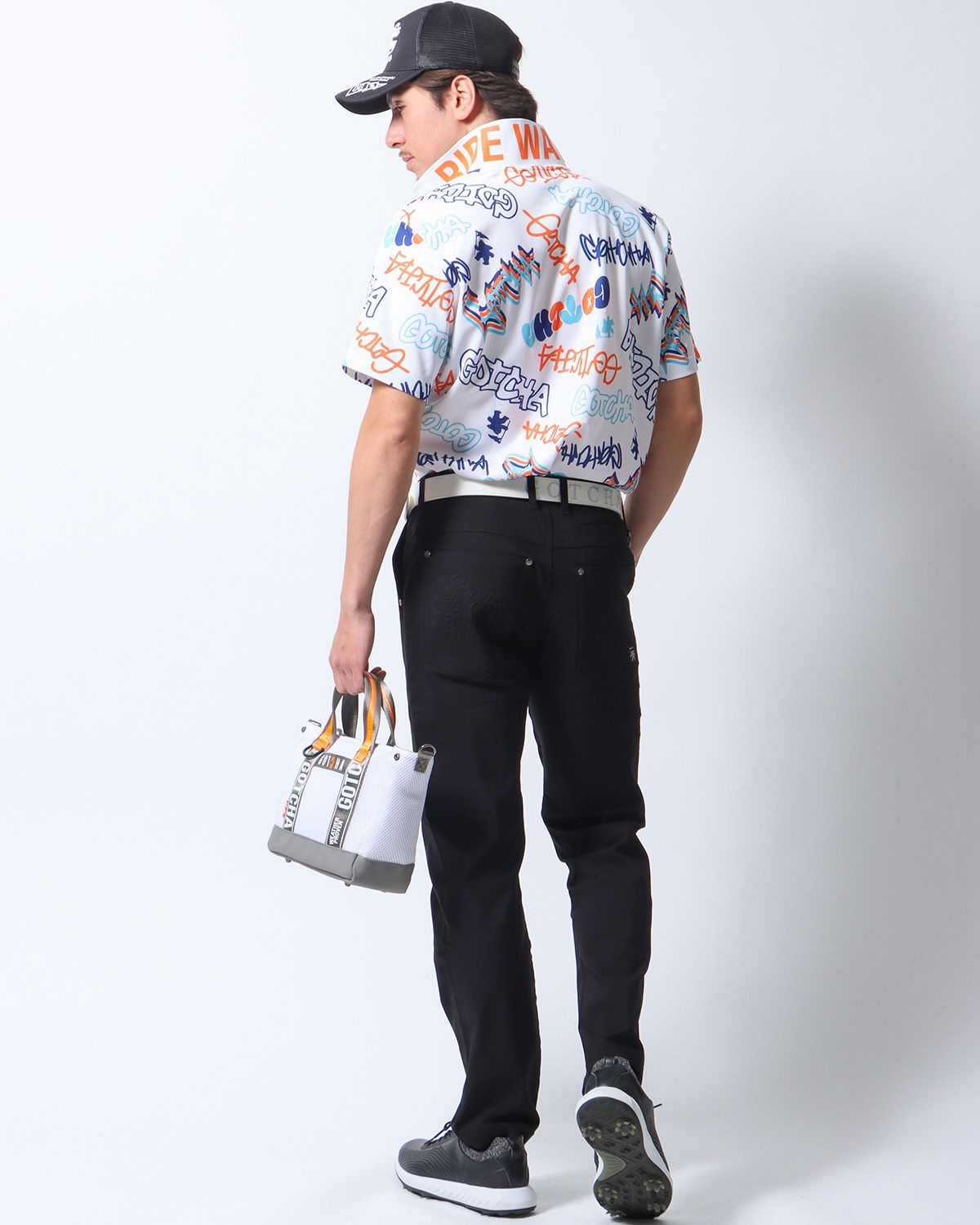 ホワイト：180cm/70kg(Lサイズ着用)