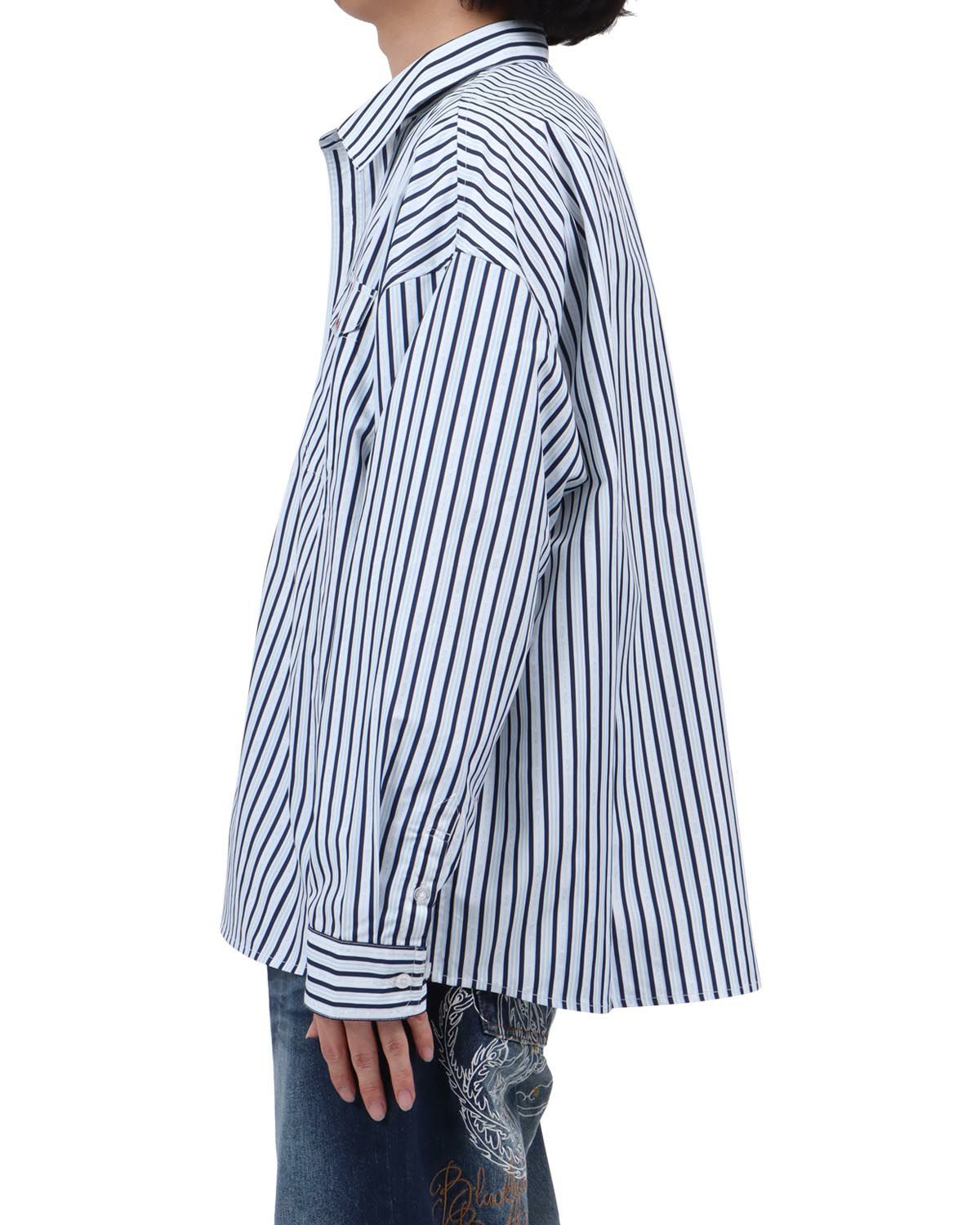 ホワイト：173cm63kg(Lサイズ着用)