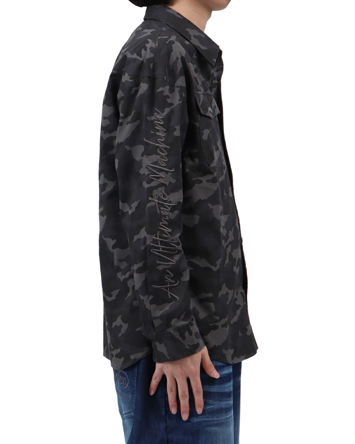 ブラック：173cm63kg(Lサイズ着用)