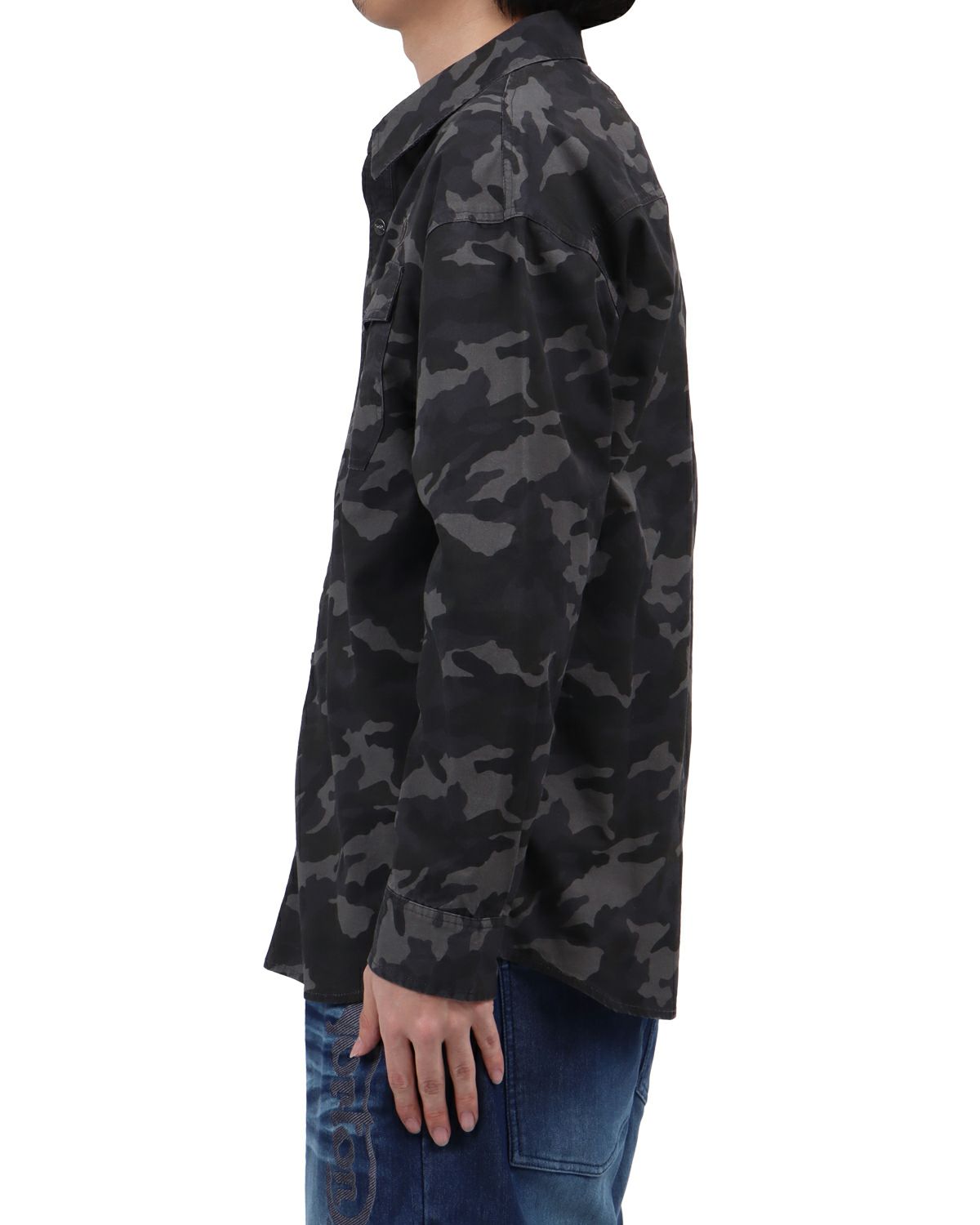 ブラック：173cm63kg(Lサイズ着用)