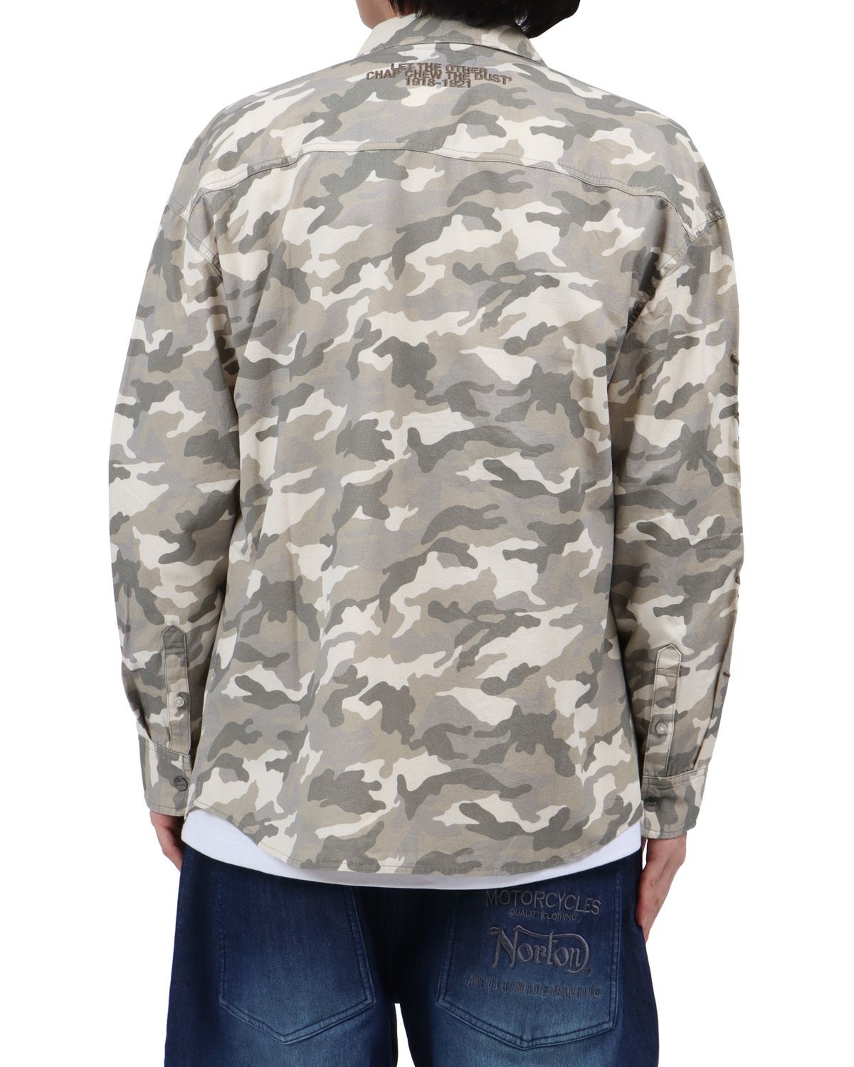 サンドベージュ：173cm63kg(Lサイズ着用)