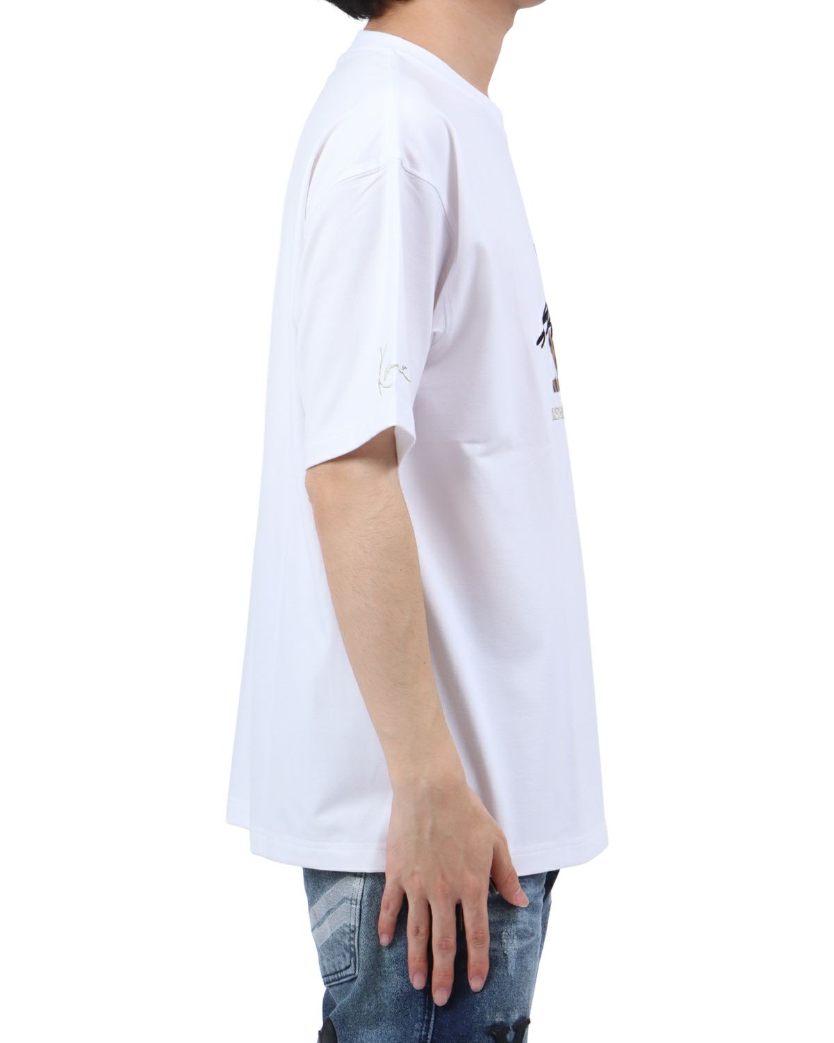 ホワイト：173cm63kg(Lサイズ着用)