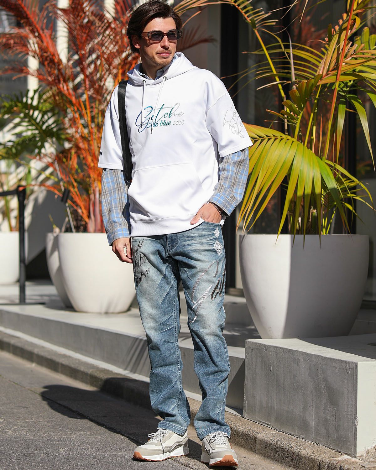 ホワイト：180cm/70kg(Lサイズ着用)