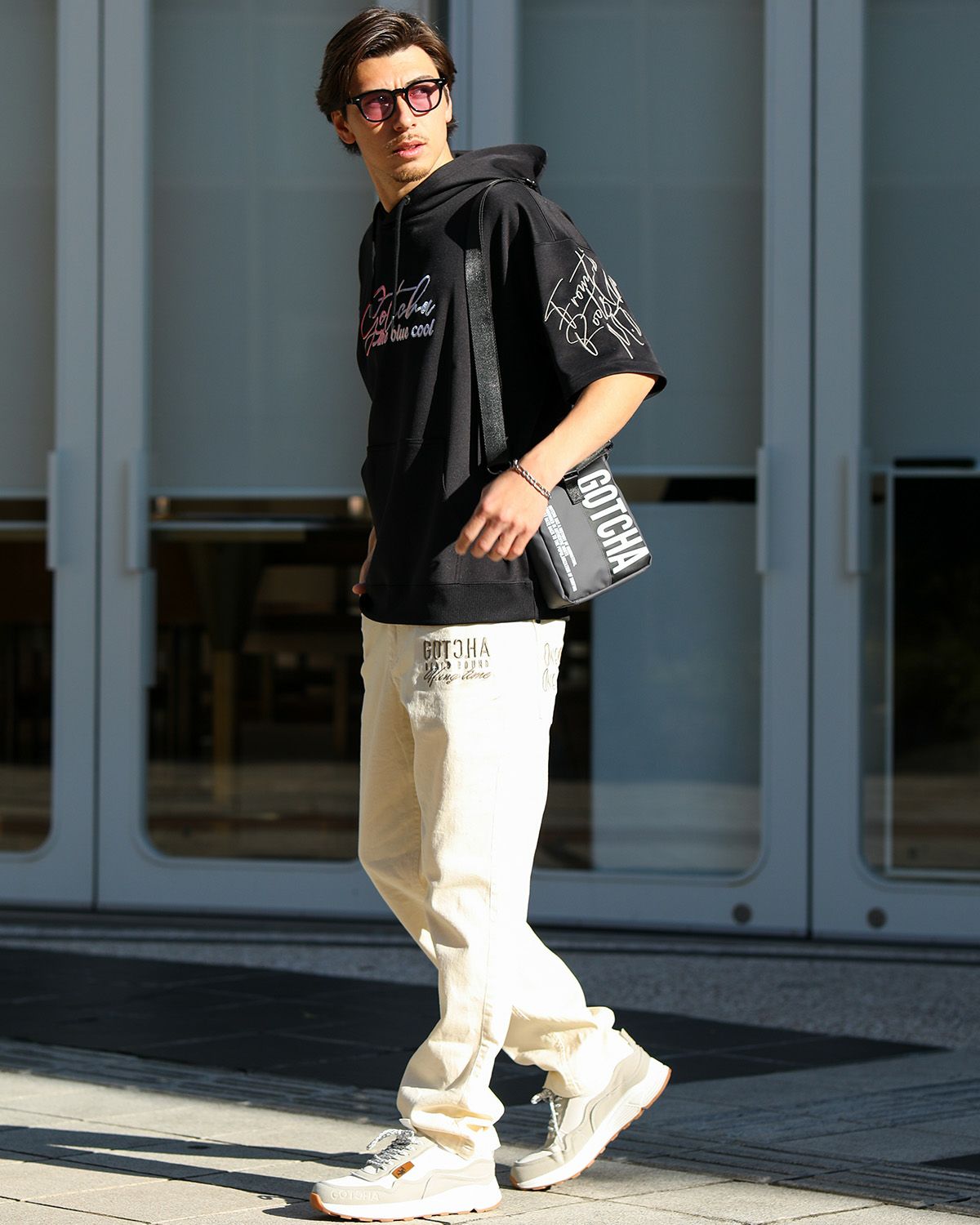 ブラック：180cm/70kg(Lサイズ着用)