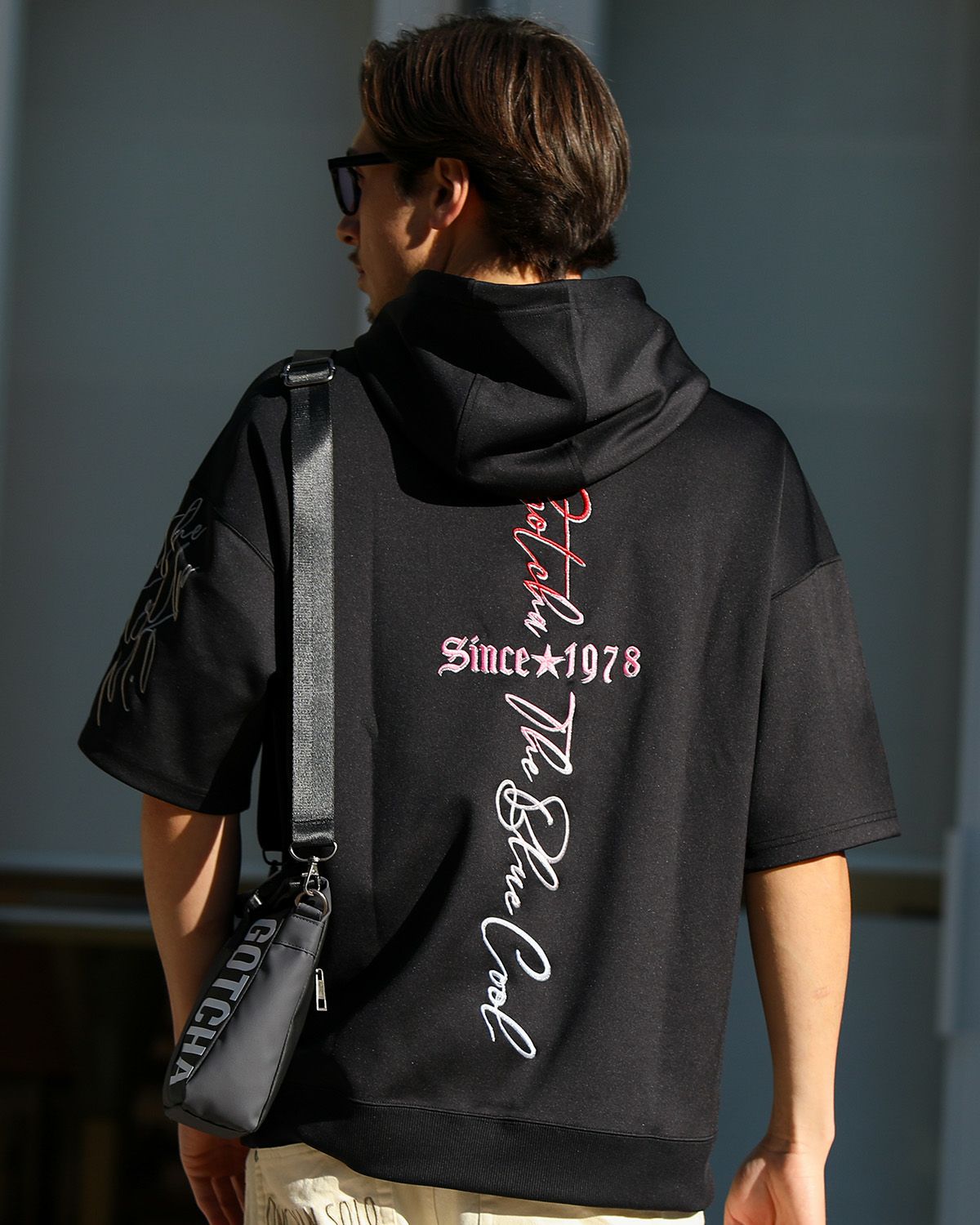 ブラック：180cm/70kg(Lサイズ着用)