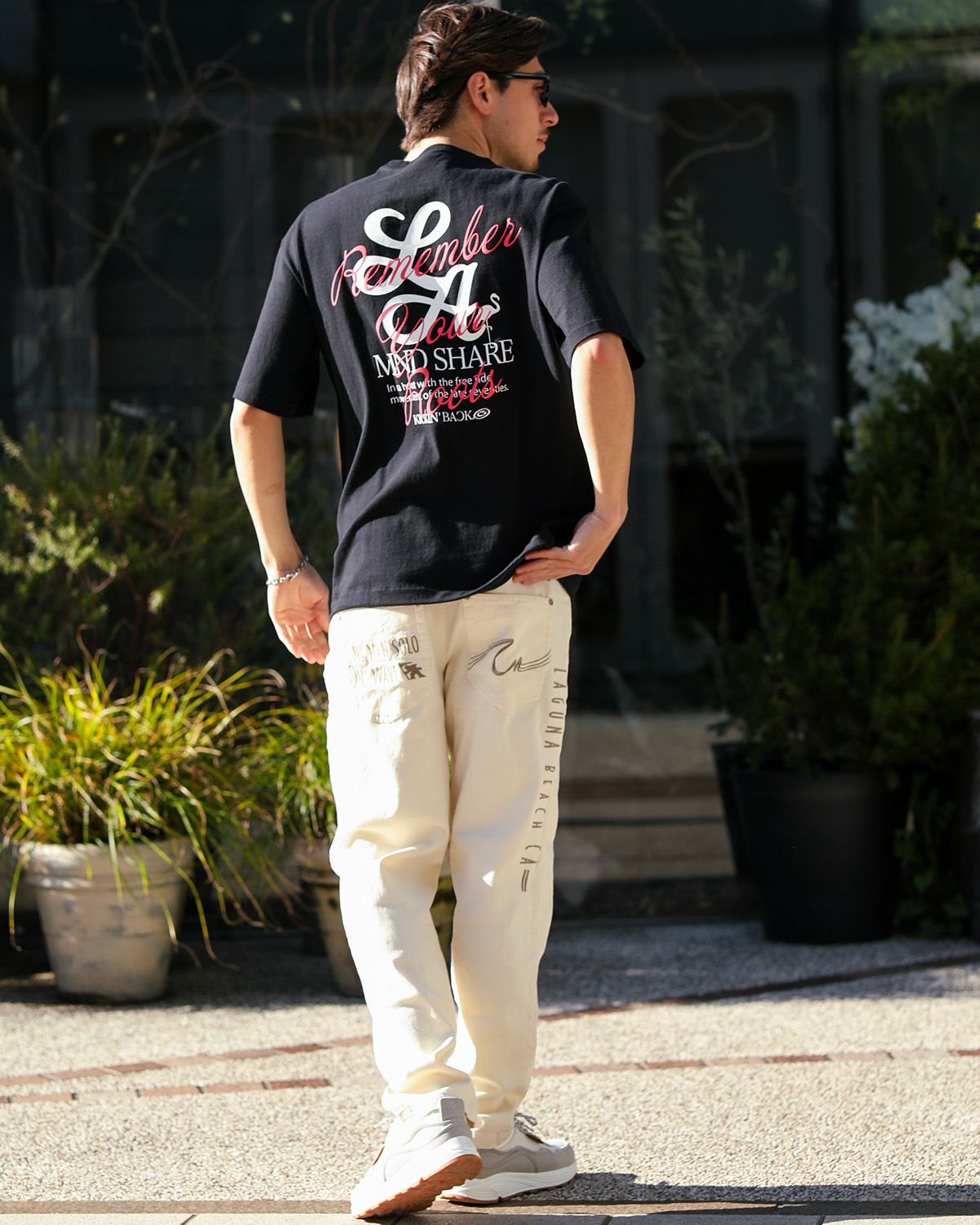 ブラック：180cm/70kg(Lサイズ着用)