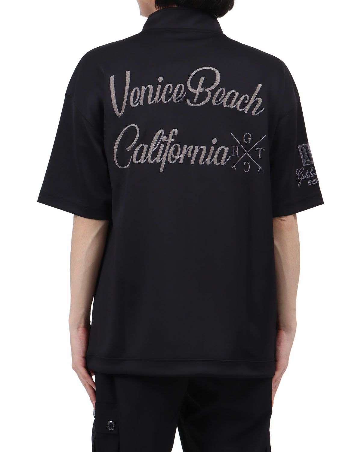 ブラック：173cm63kg(Lサイズ着用)