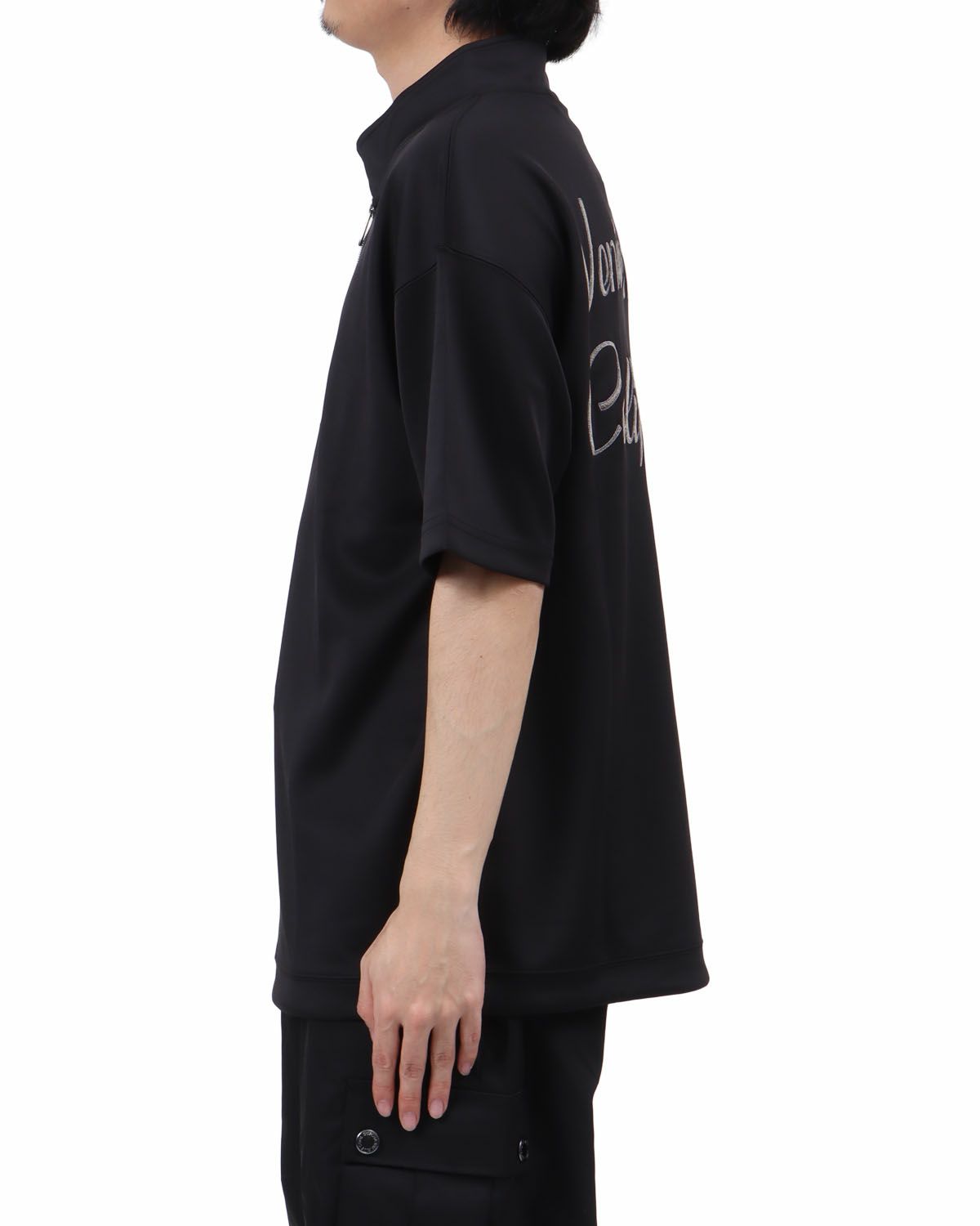 ブラック：173cm63kg(Lサイズ着用)