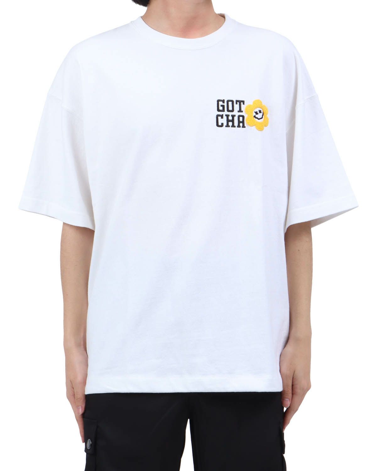 ホワイト：173cm63kg(Lサイズ着用)