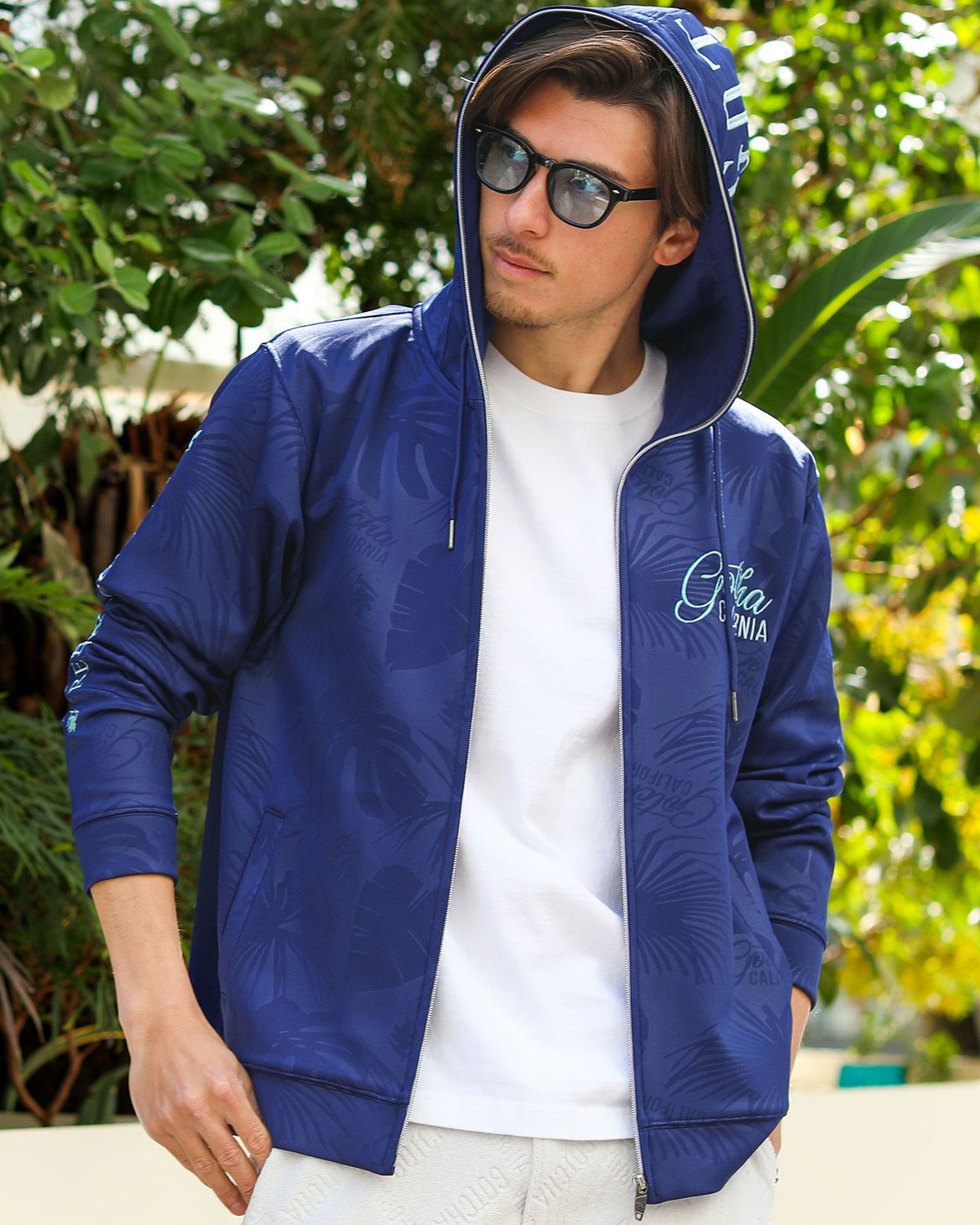 ネイビー：180cm/70kg(Lサイズ着用)