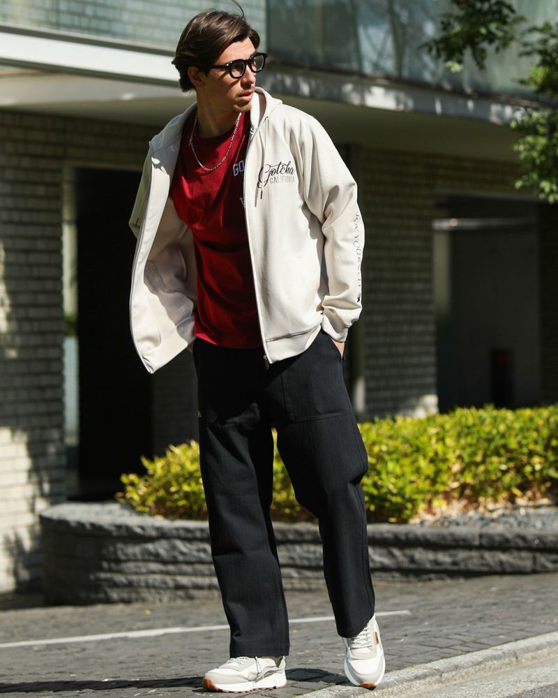 サンドベージュ：180cm/70kg(Lサイズ着用)