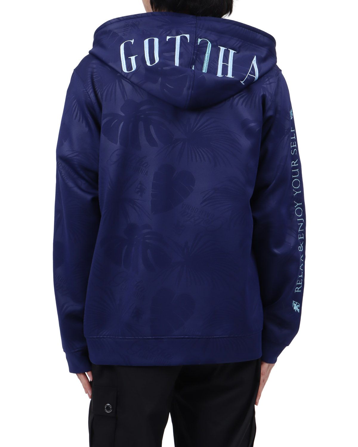 ネイビー：173cm63kg(Lサイズ着用)