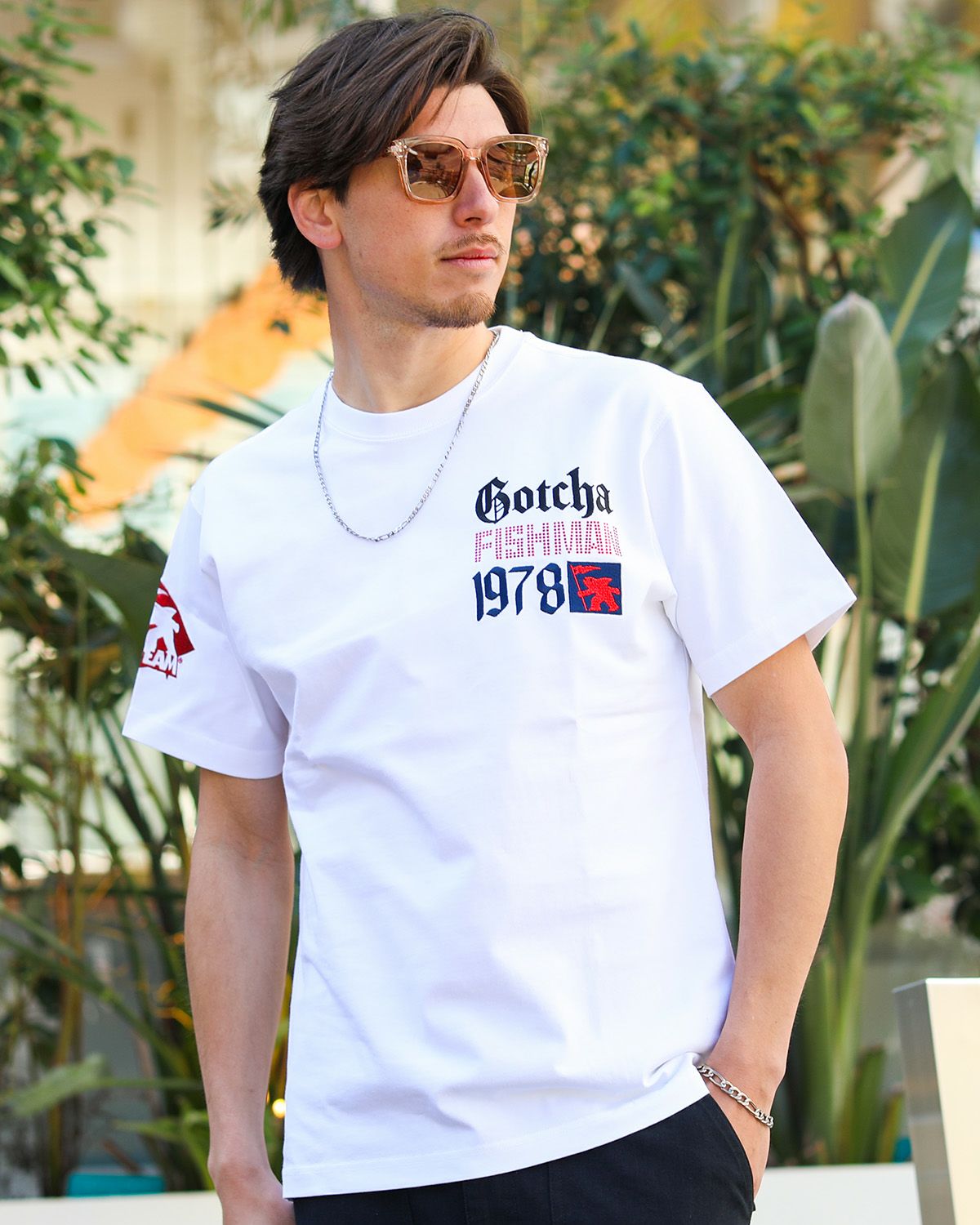 ホワイト：180cm/70kg(Lサイズ着用)