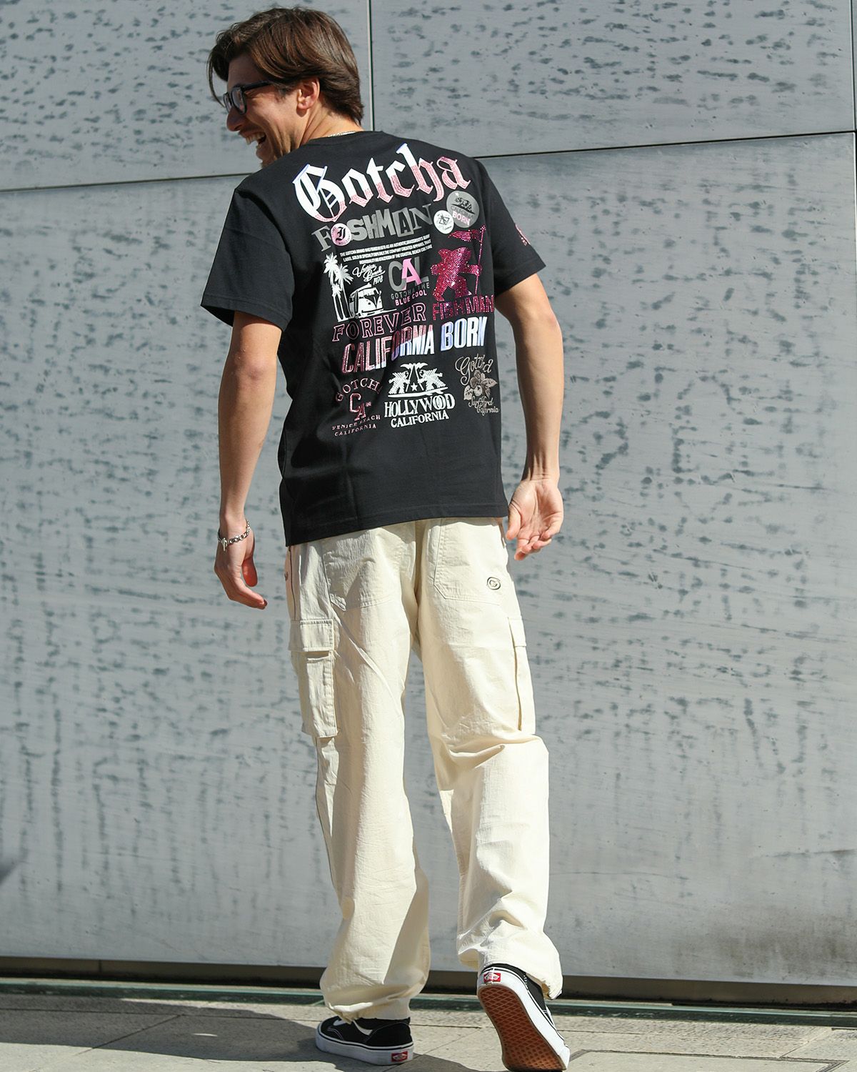 ブラック：180cm/70kg(Lサイズ着用)